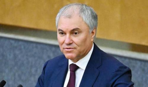 Чиновникам хотят запретить отдых за границей