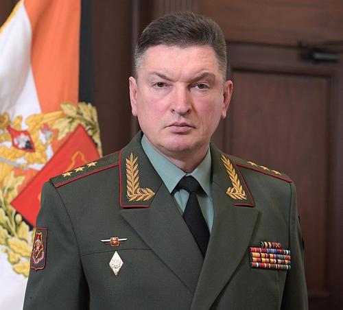 РБК: Экс-командующий Ленинградским ВО генерал Лапин уволен с военной службы 
