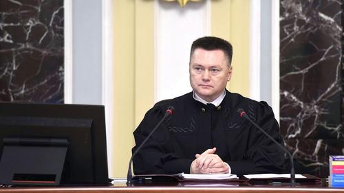 Верховный суд РФ призвал отличать резкие оценки и публичные споры от экстремистских призывов