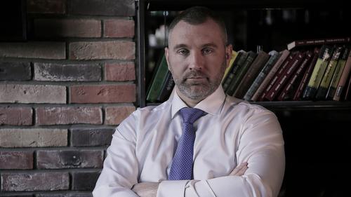 Защитник прав интересов мигрантов или &laquo;лоббист обыкновенный&raquo;? Коженов выказался о неправильности &laquo;закручивания гаек&raquo; для мигрантов