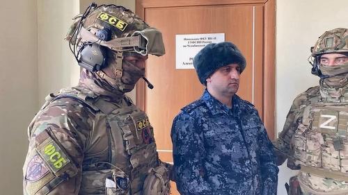 &laquo;Хозяин зоны&raquo; станет простым &laquo;зэком&raquo; за систематические взятки