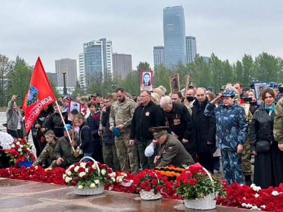 Патриотический автопробег ко Дню Победы объединил ветеранов, участников СВО и общественных деятелей