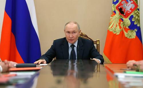 Путин: атака ВСУ на авиацентр в Ростове-на-Дону - акт безусловного терроризма